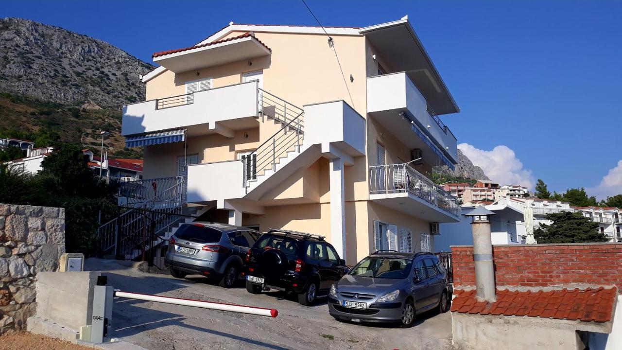 Apartments Tony Stanici - Omiš Buitenkant foto